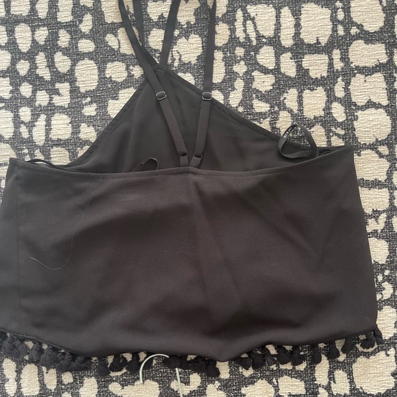 Ali & Jay 2 piece Halter and Culotte Pants - Picture 4 of 10